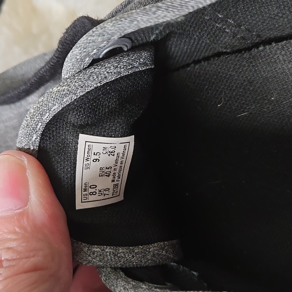 Vans Gray Low Tops Size 9.5 - Picture 5 of 5